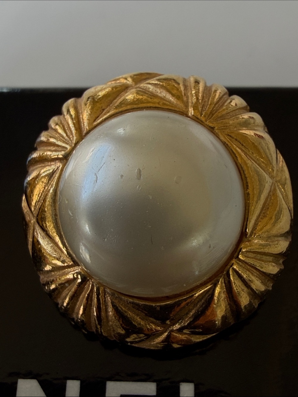 CHANEL Gold and Pearl Round Button Earrings Victoire de Castellane Era 1980’s - Picture 2 of 12